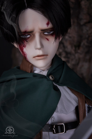 Illustration for article titled Attack On Titan Figure Costs $1200, Still Sells Out